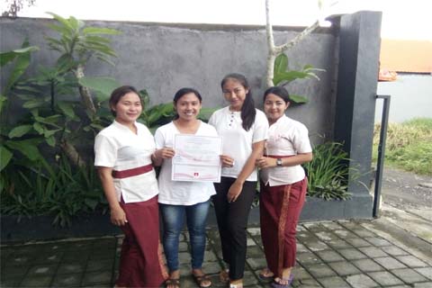 Reeva Bali Spa School Student